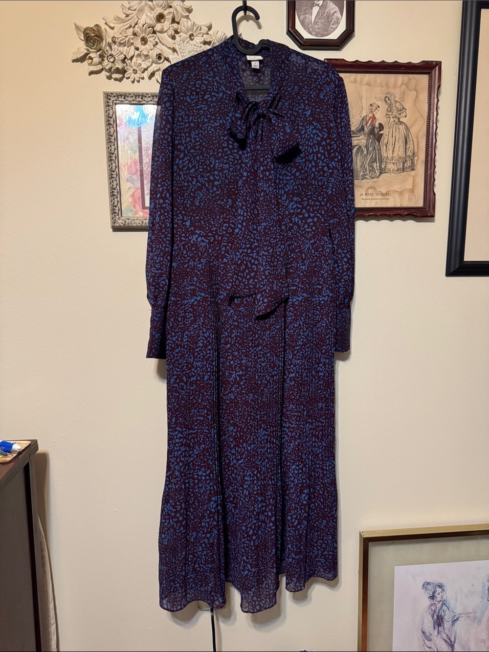 Women’s Long Sleeve Tie-Neck Maxi Dress - Bl